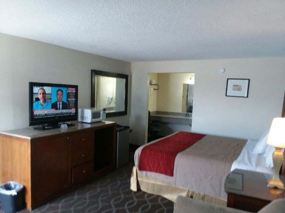 Travel Inn Marston Экстерьер фото