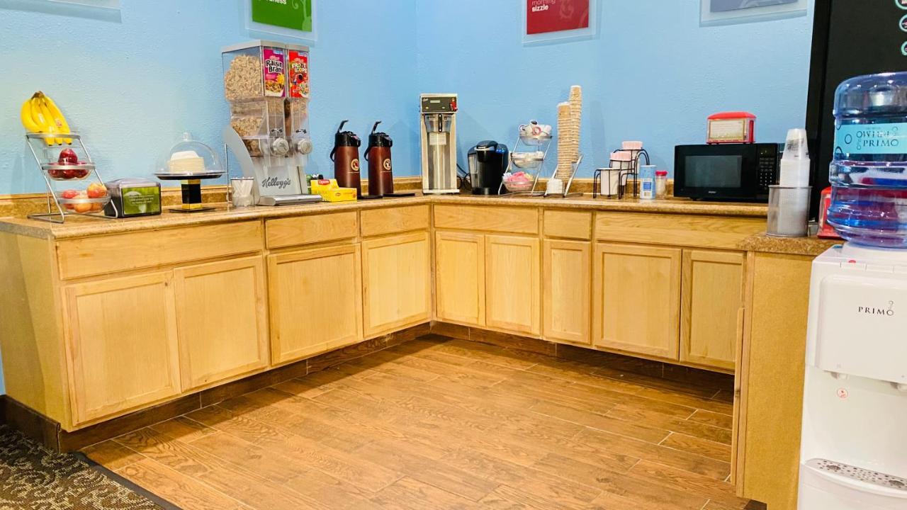 Travel Inn Marston Экстерьер фото
